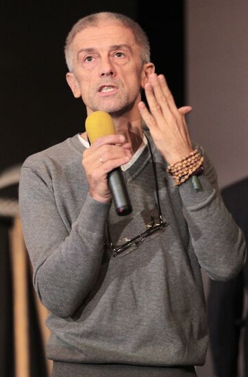 Press rehearsal of Eduard Boyakov's play "Waves" in Moscow