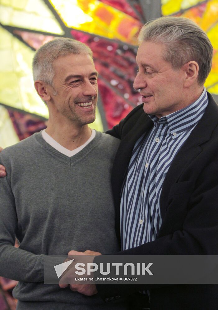 Press preview of play "Waves" by E.Boyakova in Moscow