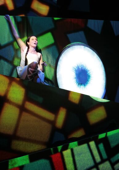 Press preview of play "Waves" by E. Boyakova in Moscow
