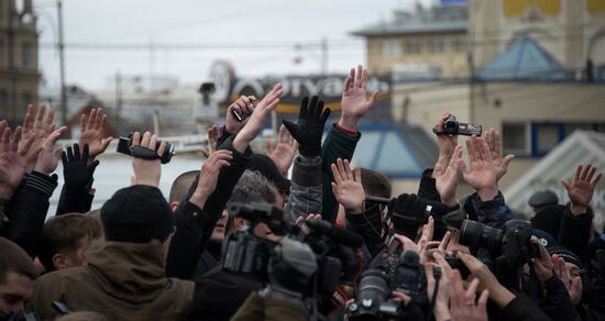 Opposition stages rally at Pushkinskaya Square