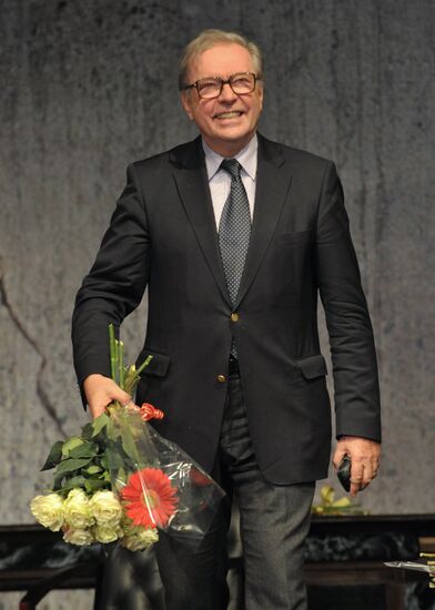 Exit The King play's press preview at Taganka Theater