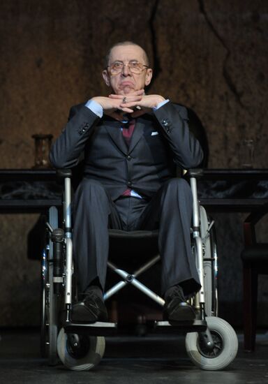 Exit The King play's press preview at Taganka Theater