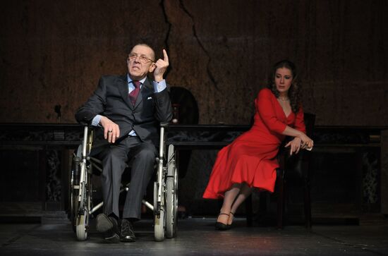 Exit The King play's press preview at Taganka Theater