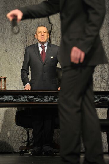 Exit The King play's press preview at Taganka Theater
