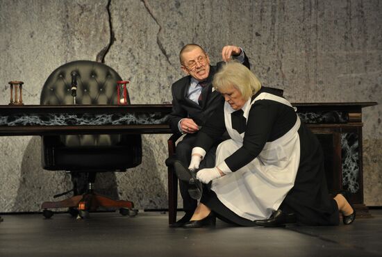 Exit The King play's press preview at Taganka Theater