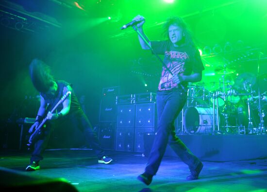 Concert by Anthrax group