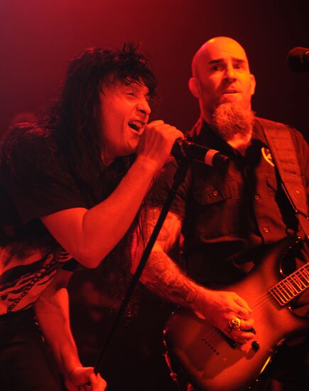 Concert by Anthrax group