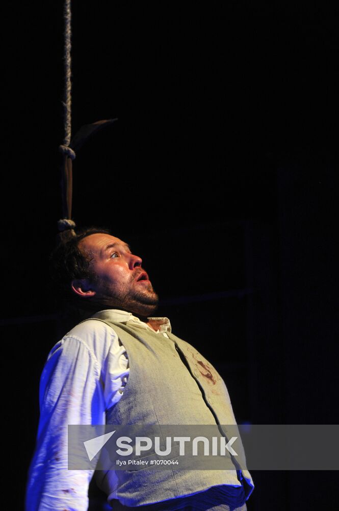 Press preview of "Crime and Punishment" in Chekhov Art Theater