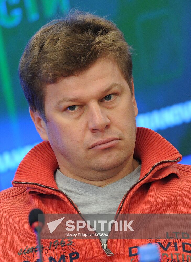 Rossia-2 Channel sports commentator Dmitry Guberniyev