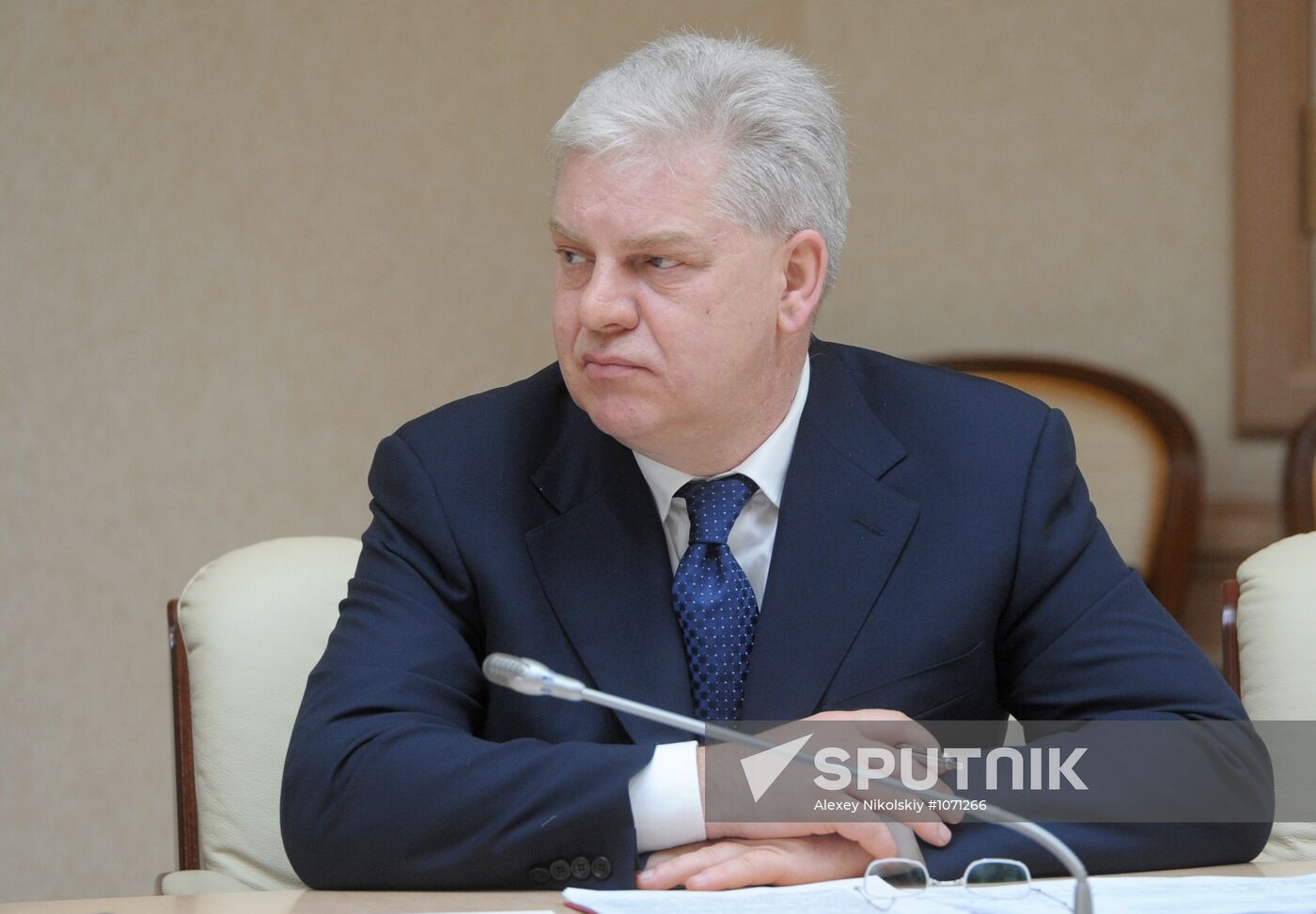 Vladimir Putin holds meeting at Government Situations Center