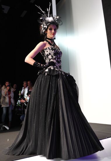 Slava Zaitsev collection showcased at Fashion Week Russia