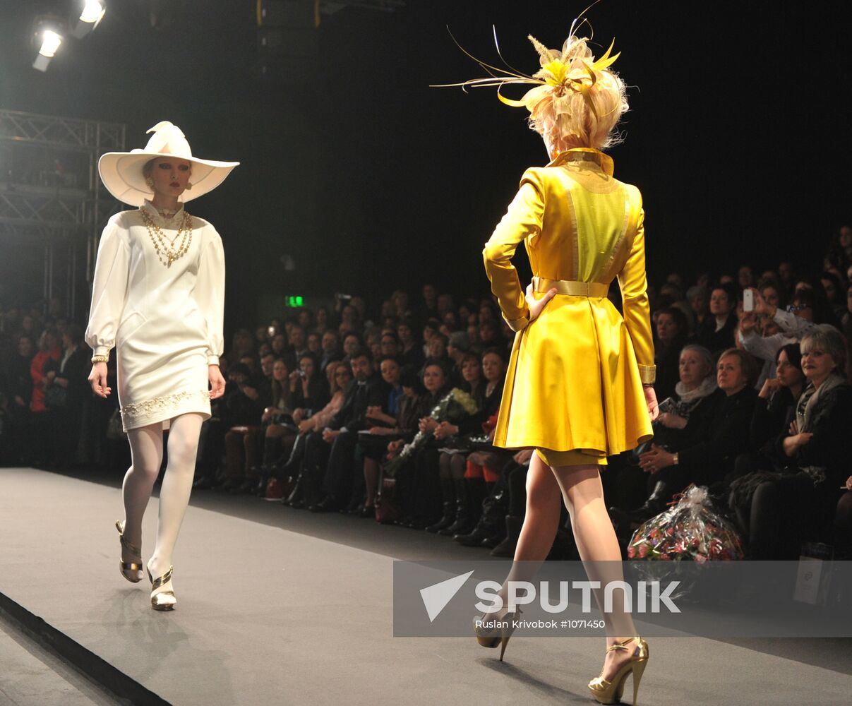 Slava Zaitsev's collection showcased at Fashion Week Russia