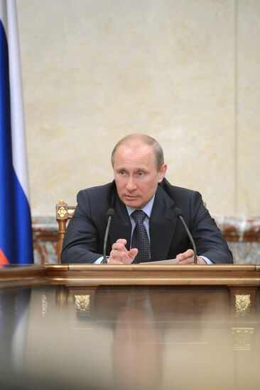 Vladimir Putin conducts government meeting