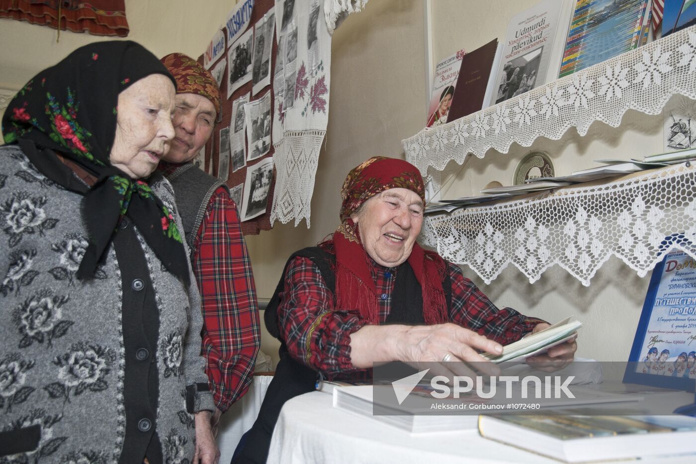 Folk group "Buranovsky Babushki"