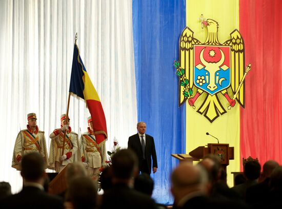 Moldova's new president Nicolae Timofti sworn-in