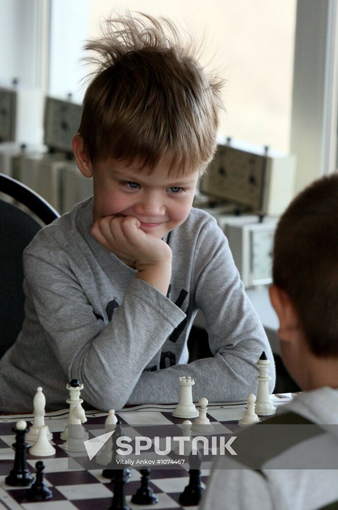 Chess championship among children under 10 years in Vladivostok