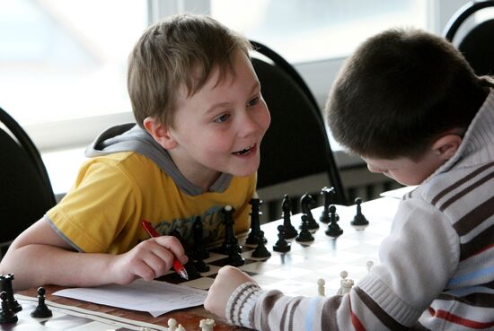 Chess championship among children under 10 years in Vladivostok