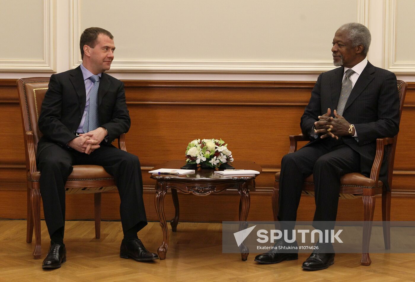 Dmitry Medvedev meets with Kofi Annan in Moscow