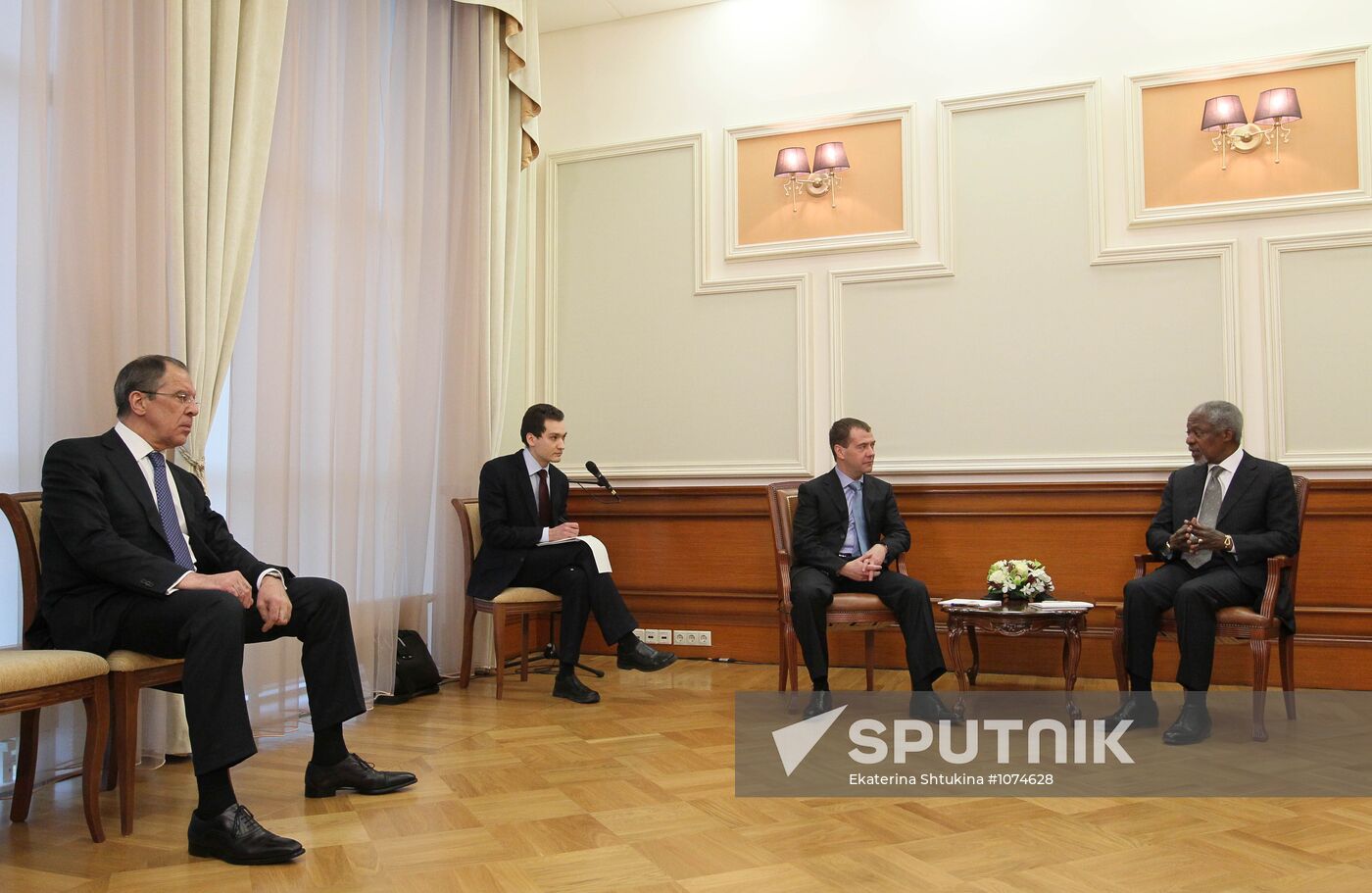 Dmitry Medvedev meets with Kofi Annan in Moscow