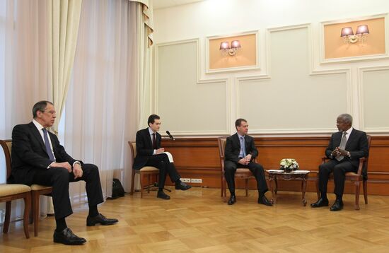 Dmitry Medvedev meets with Kofi Annan in Moscow