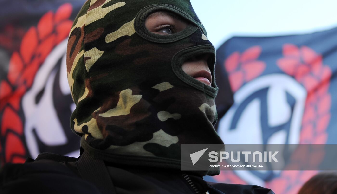 Opposition stages rally at St. Petersburg's Konyushennaya Square