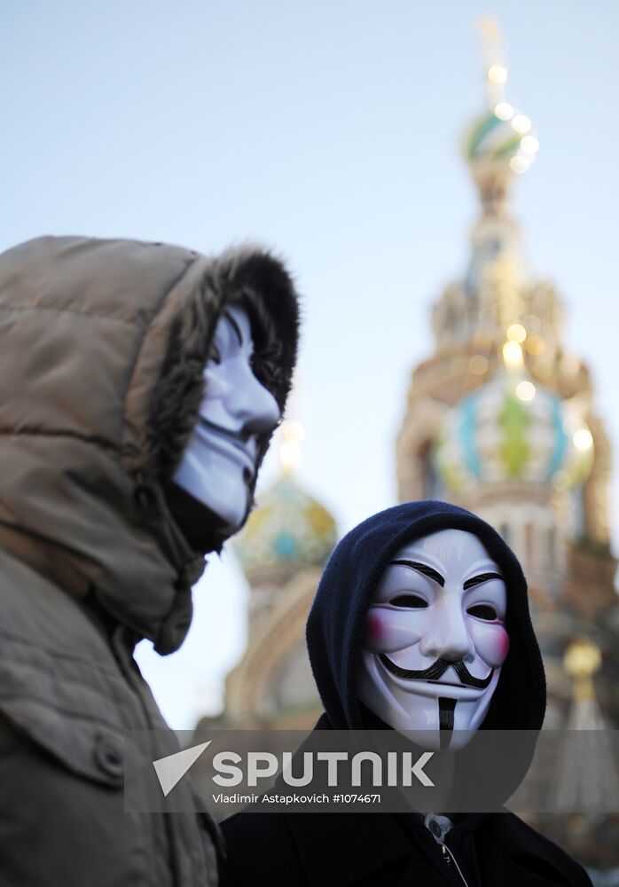 Opposition stages rally at St. Petersburg's Konyushennaya Square