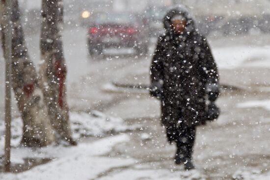 Snowfall in Yuzhno-Sakhalinsk
