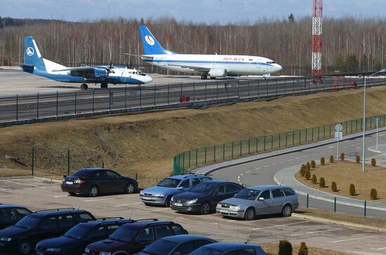 Belarus and Russia temporarily lift air traffic ban