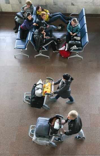 Belarus and Russia temporarily lift air traffic ban
