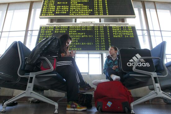Belarus and Russia temporarily lift air traffic ban