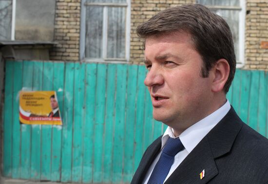 News conference by South Ossetian presidential candidates