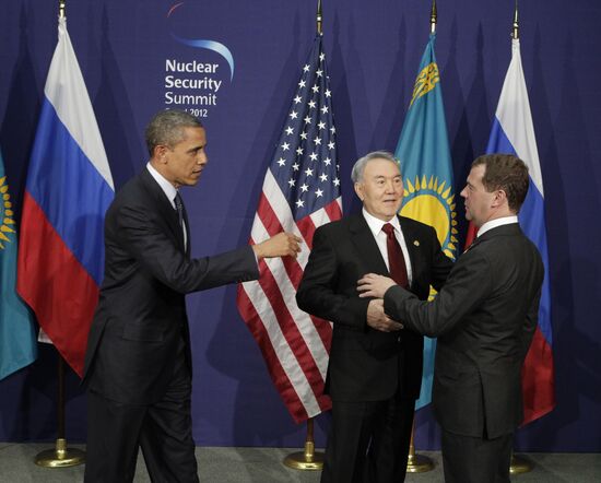 Dmitry Medvedev at the summit on nuclear security in Seoul