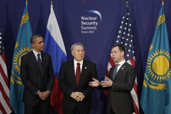 Dmitry Medvedev at the summit on nuclear security in Seoul