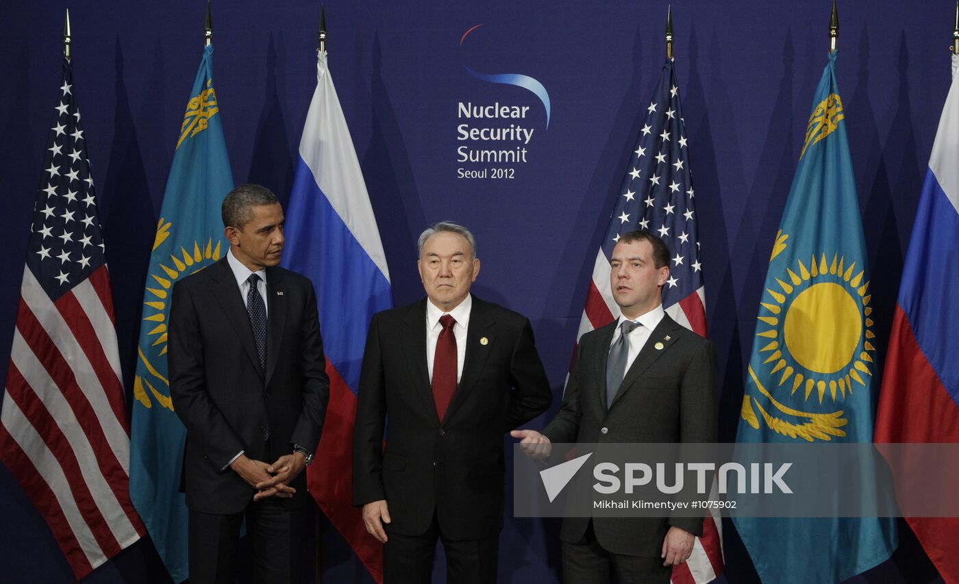 Dmitry Medvedev at the summit on nuclear security in Seoul