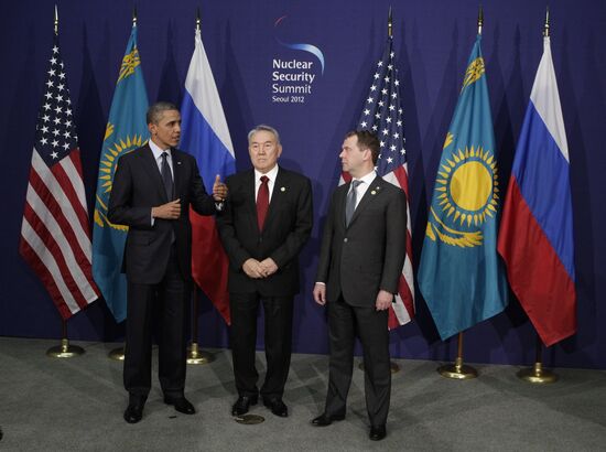 Dmitry Medvedev at the summit on nuclear security in Seoul