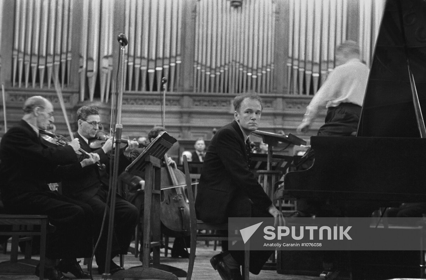 Conductor Hermann Abendroth at concert rehearsal