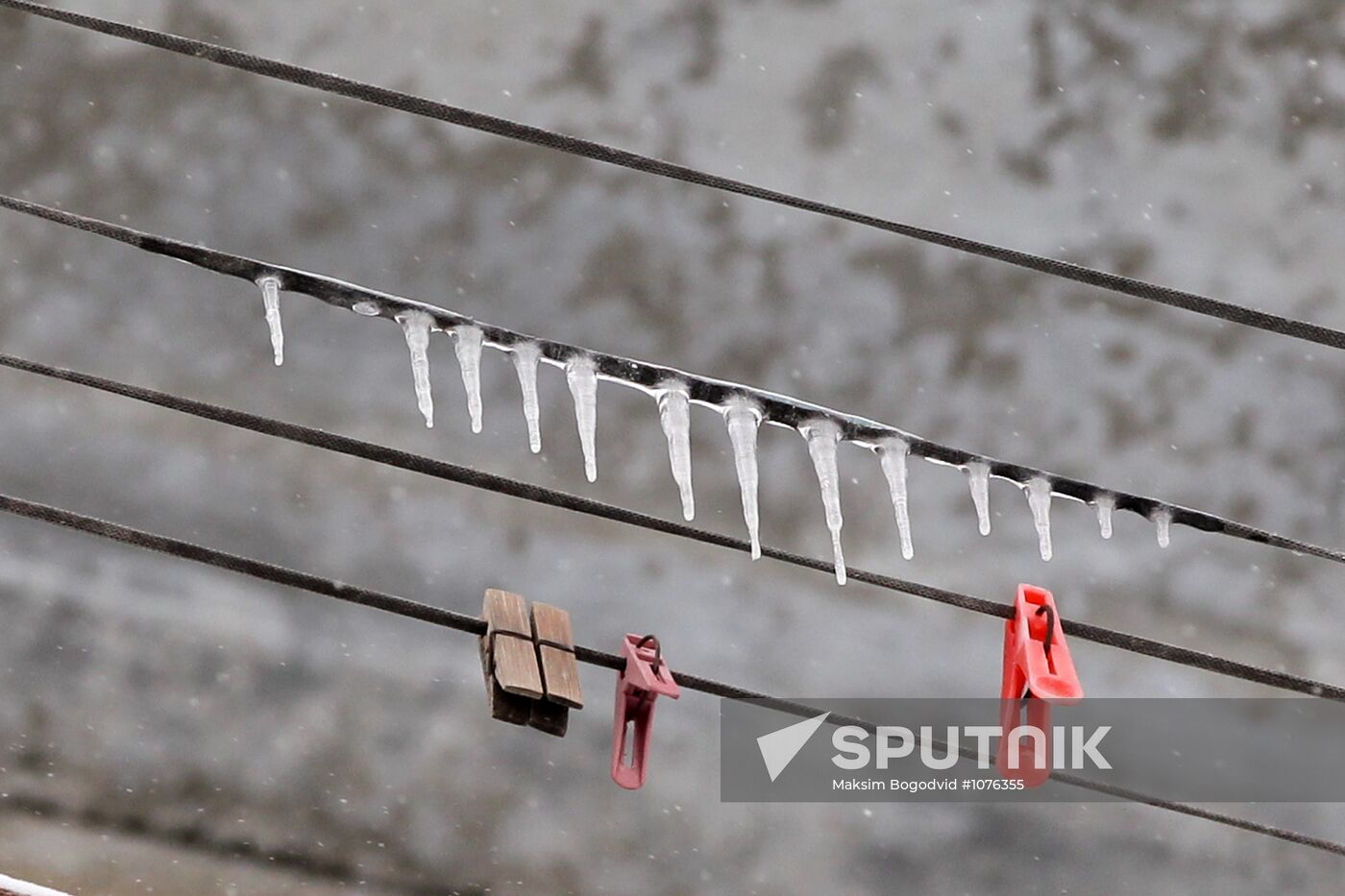 Clearing roofs of snow and ice