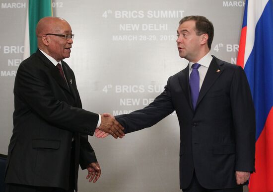Dmitry Medvedev meets with Jacob Zuma in New Delhi