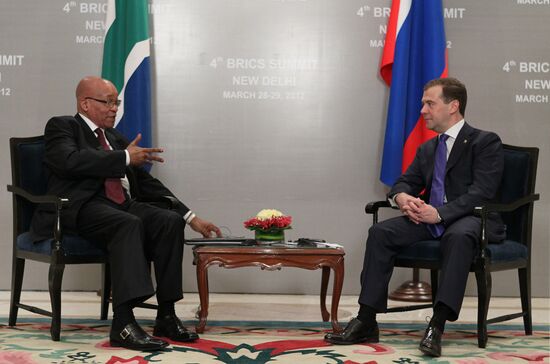 Dmitry Medvedev meets with Jacob Zuma in New Delhi
