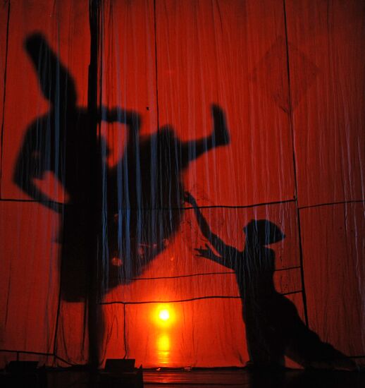 Rehearsal for play "Harlequin" at DEREVO theater