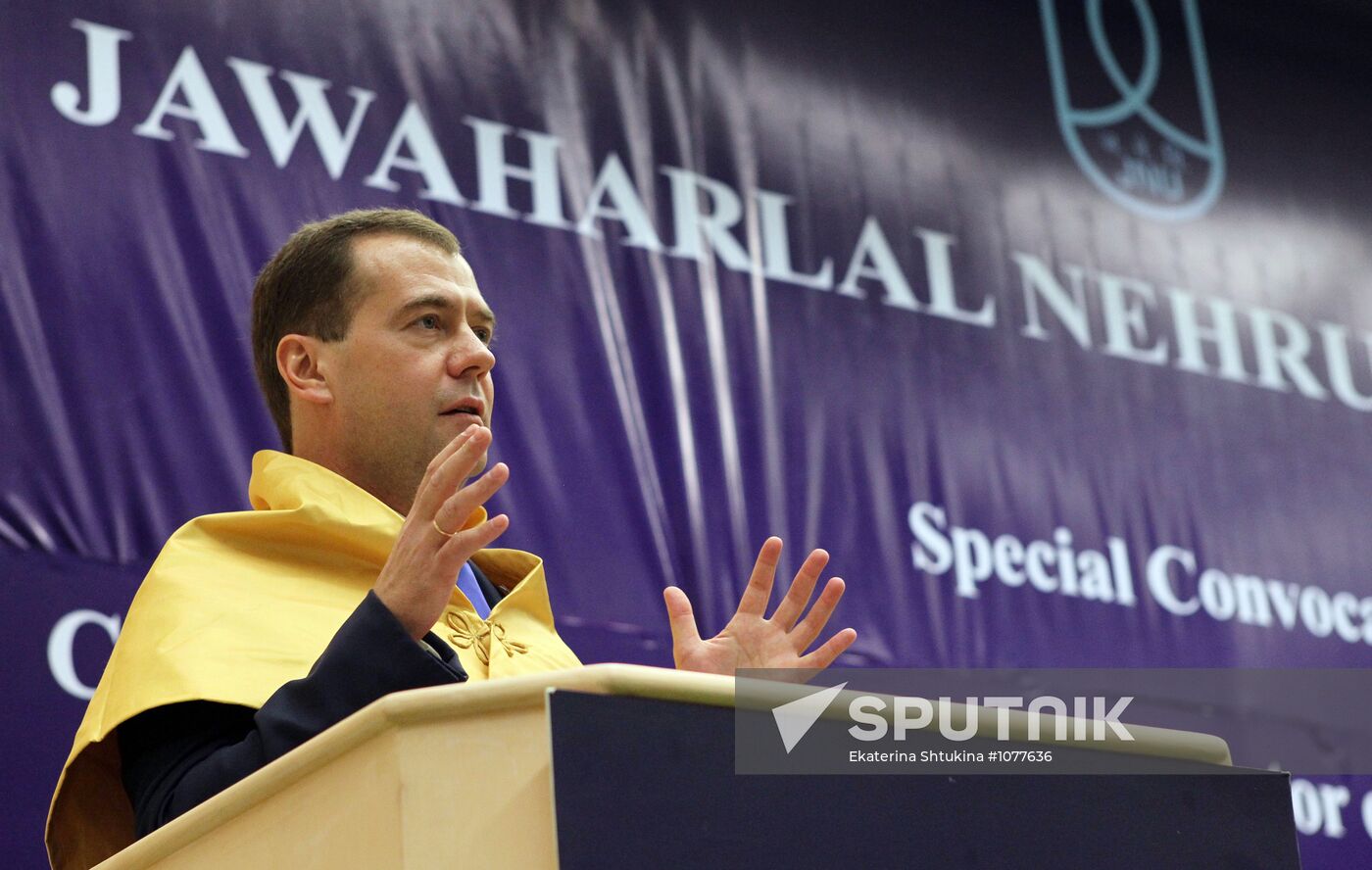 Dmitry Medvedev receives Ph.D. Honoris Causa title in India