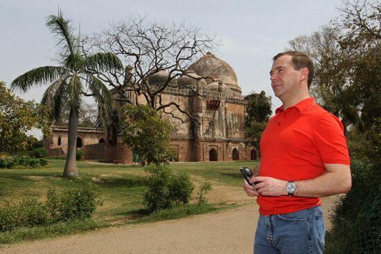 Dmitry Medvedev takes walk around New Delhi