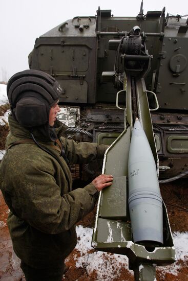 Heavy artillery firing on Luga shooting range