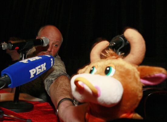 "Citizen Poet" book and film premiered in Moscow