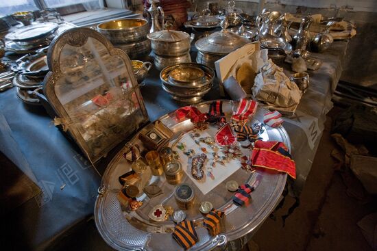 Treasure found in private villa, St. Petersburg