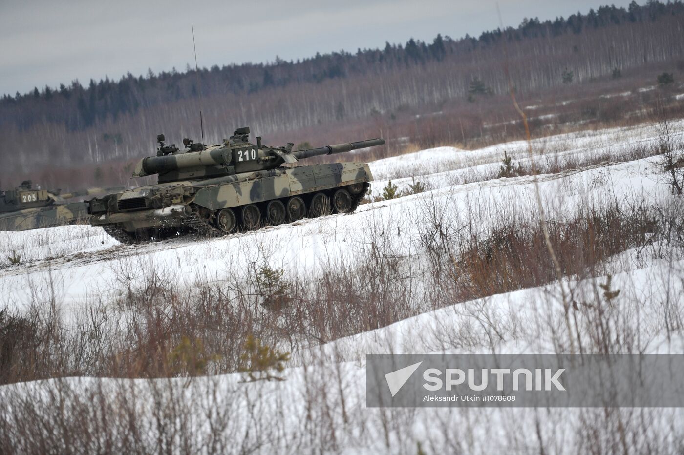 4th Independent Tank Brigade trains at Golovenki
