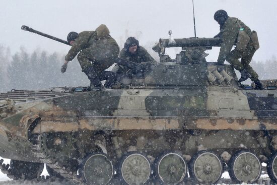 4th Independent Tank Brigade trains at Golovenki