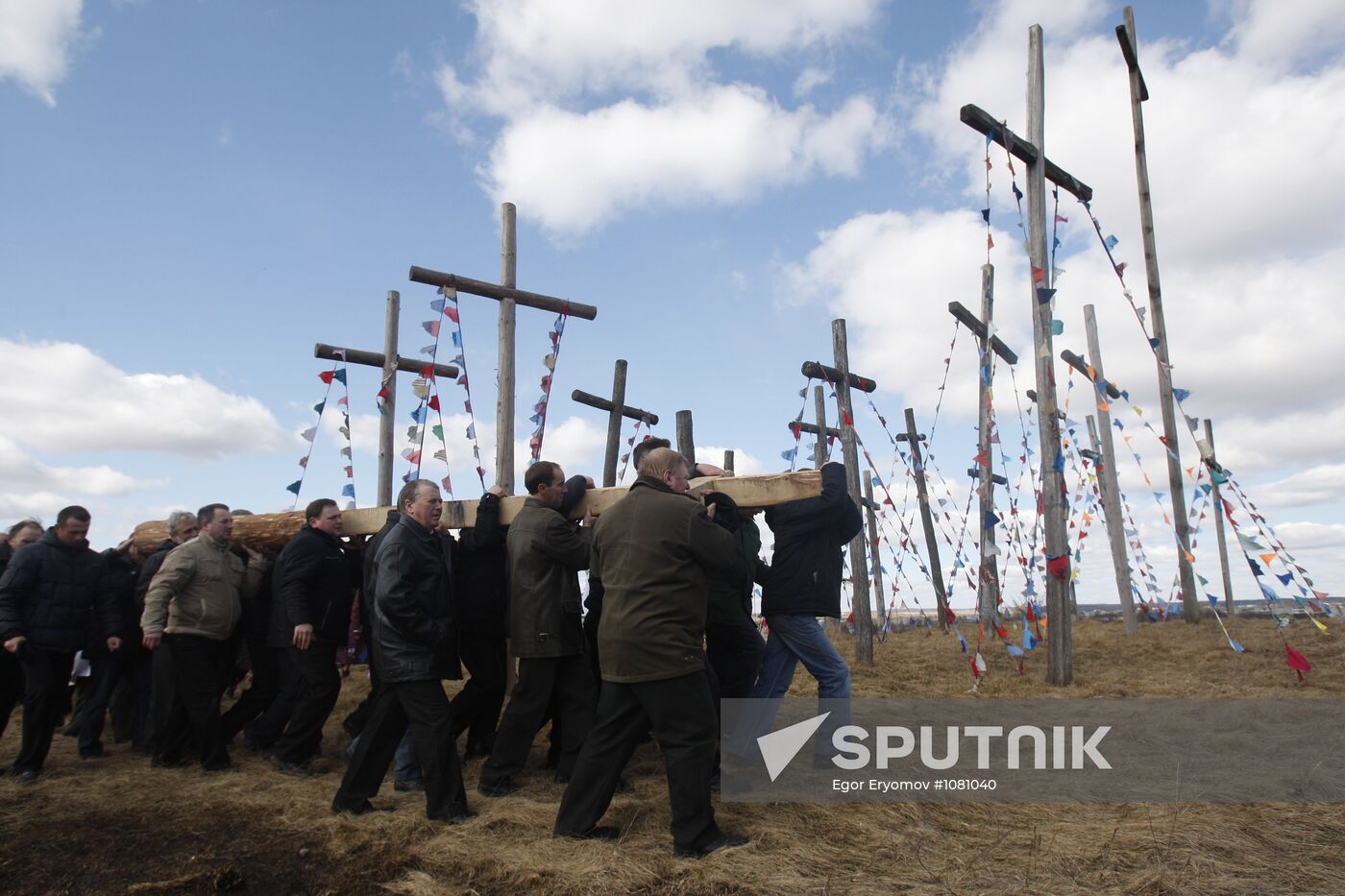 Celebrating Catholic Palm Sunday in village of Oshmyani