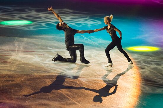 Figure skating World Cup 2012. Demonstration performances