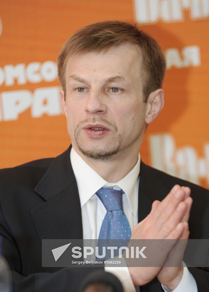 New mayor of Yaroslavl Yevgeny Urlashov gives news conference
